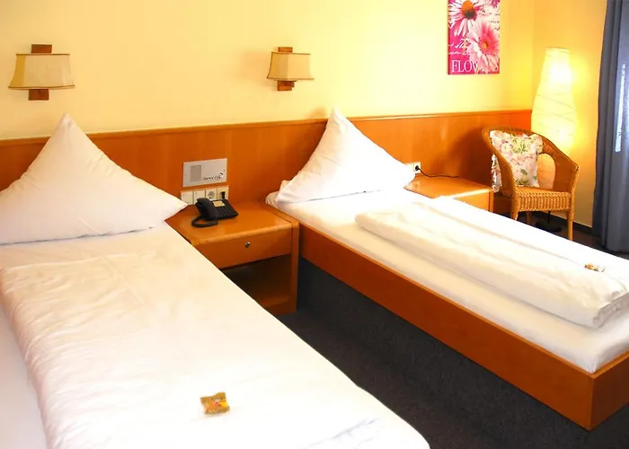 Selau ホテル Neunkirchen am Brand